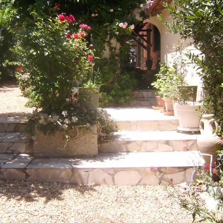 Сasa de vacaciones A Dans Cadre Exceptionnel De Verdure Entre Montpellier Et Nimes A 1/2h Des Plages Restinclieres