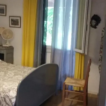 A Dans Cadre Exceptionnel De Verdure Entre Montpellier Et Nimes A 1/2h Des Plages بيت للعطل *