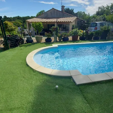 A Dans Cadre Exceptionnel De Verdure Entre Montpellier Et Nimes A 1/2h Des Plages *