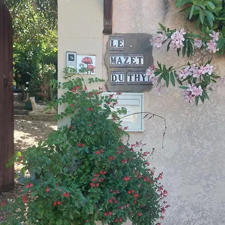 A Dans Cadre Exceptionnel De Verdure Entre Montpellier Et Nimes A 1/2h Des Plages بيت للعطل Restinclieres