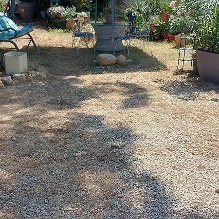 A Dans Cadre Exceptionnel De Verdure Entre Montpellier Et Nimes A 1/2h Des Plages *